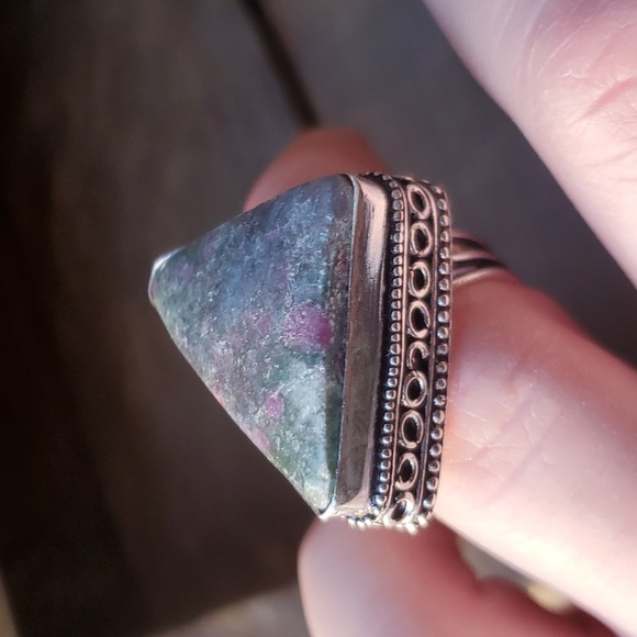 New Ruby in Fuchsite 925 Silver Ring. - Picture 3 of 15
